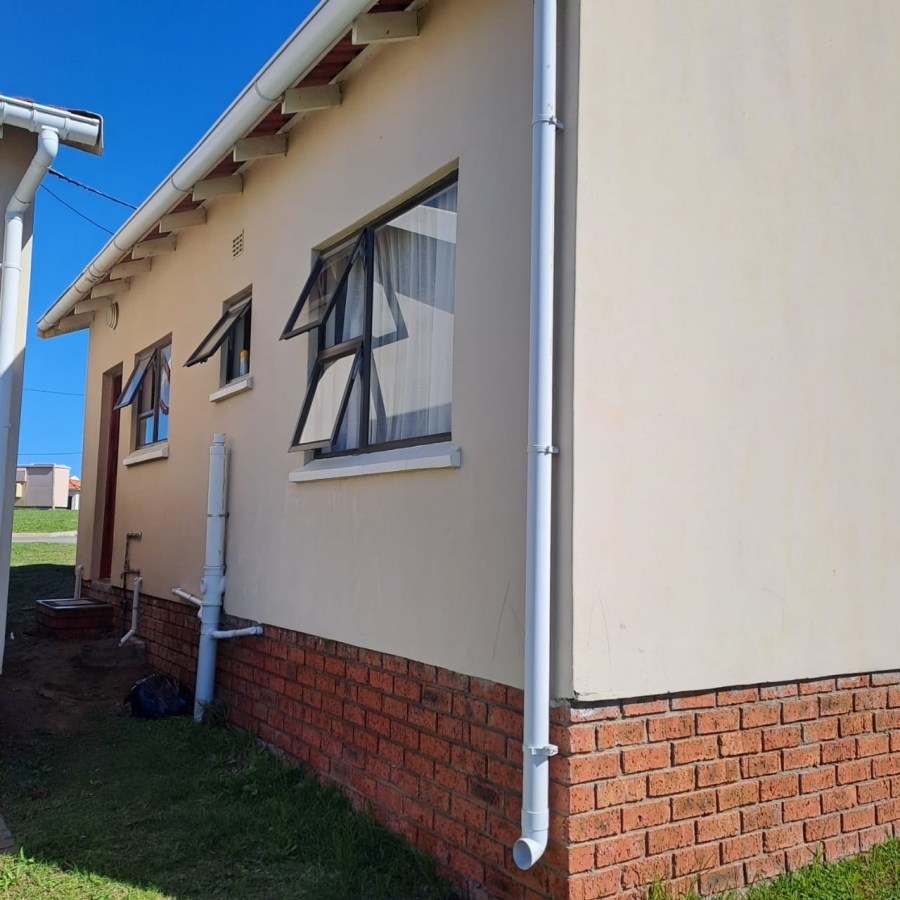 2 Bedroom Property for Sale in Graceland Eastern Cape